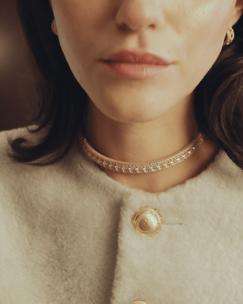 نقشة الكاناج في حركة مستمرة: فيديوشوت لمجوهرات Dior