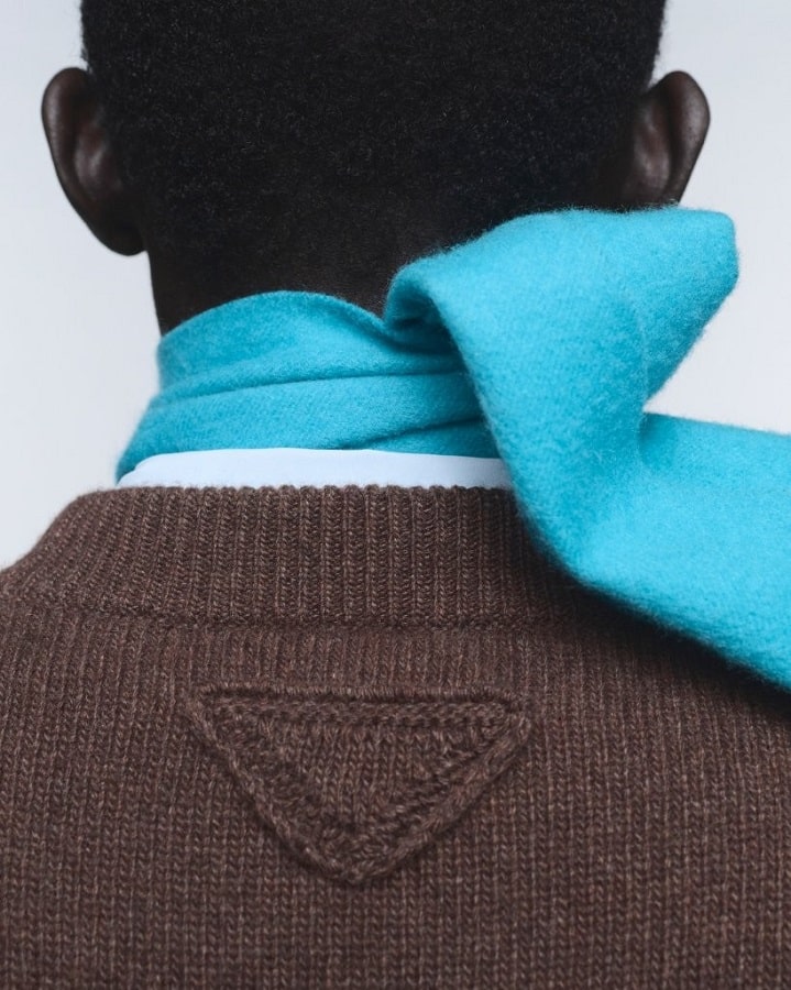 Prada Re-Cashmere  وRe-Wool: رؤية جديدة لتنسيق طبقات الخريف